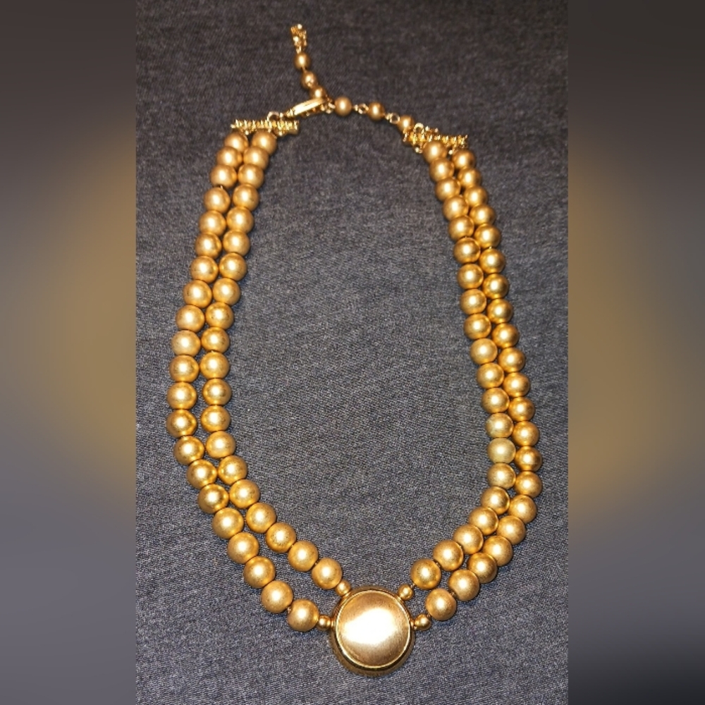 Liz Claiborne Choker